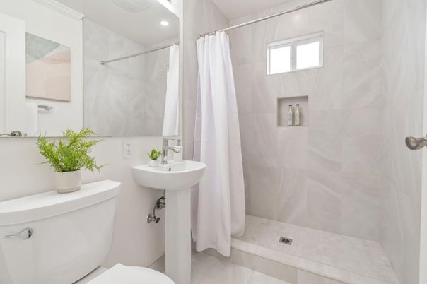 Bathroom, Interior, Recessed Lighting