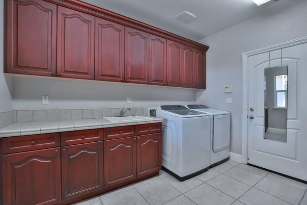 Interior, Washer