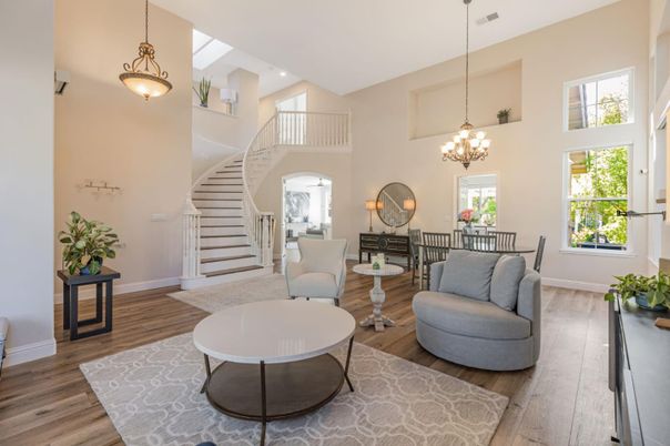 Chandelier, Dining room, Interior, Pendant Lights, Wood Texture Flooring