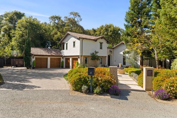 Attached, Exterior, Facade, Spanish Mediterranean
