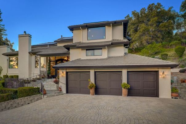Attached, Exterior, Facade, Solar Panels, Mediterranean