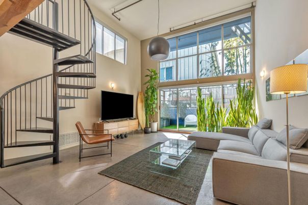 Interior, Living room, Pendant Lights