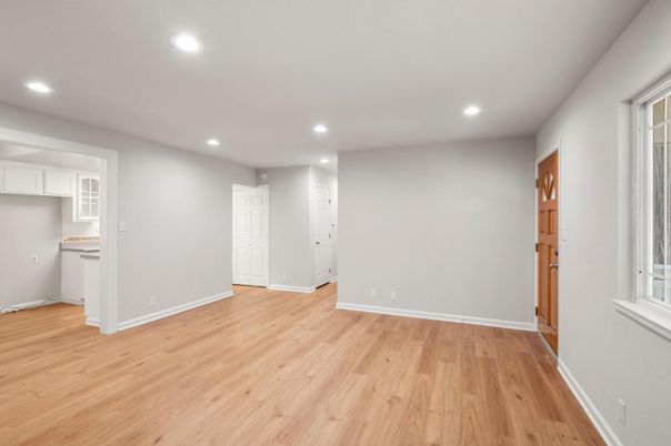 Empty room, Interior, Recessed Lighting, Wood Texture Flooring