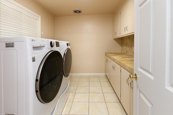 Interior, Washer