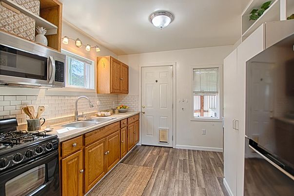 Interior, Kitchen, Wood Texture Flooring