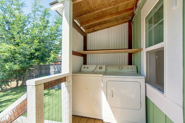 Exterior, Utility Closets, Washer