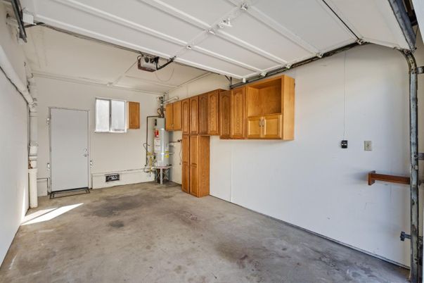 Garage, Interior