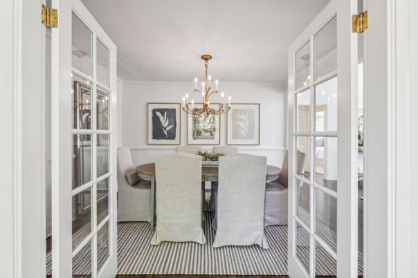 Chandelier, Dining room, Interior