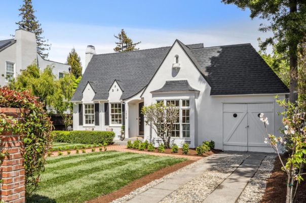 Attached, Exterior, Facade, French Provincial