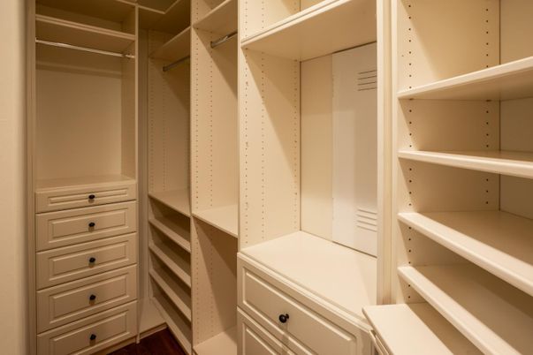 Interior, Walk-in Closets