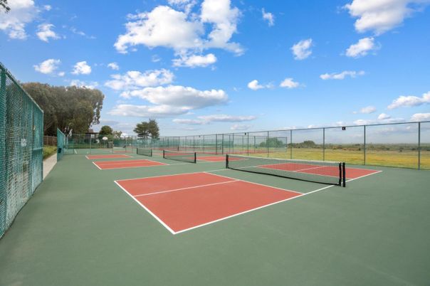Exterior, Tennis Courts