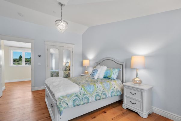 Bedroom, Interior, Pendant Lights, Wood Texture Flooring