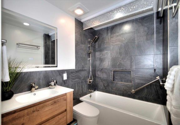 Bathroom, Interior, Marble Walls, Recessed Lighting