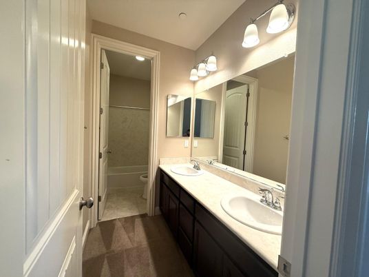 Bathroom, Dual Sink Vanities, Interior, Recessed Lighting