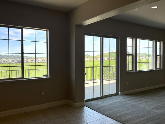 Empty room, Interior, Recessed Lighting