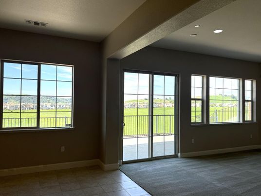Empty room, Interior, Recessed Lighting