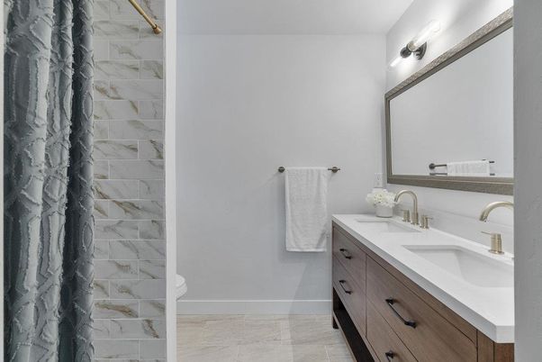 Bathroom, Dual Sink Vanities, Interior