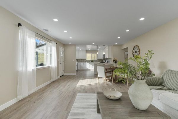 Dining room, Interior, Kitchen, Pendant Lights, Recessed Lighting, Wood Texture Flooring