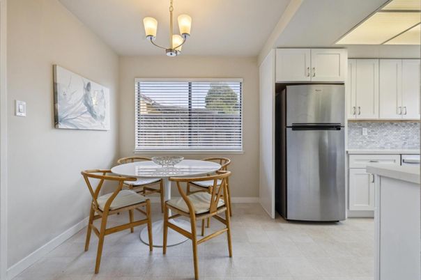 Dining room, Interior, Kitchen, Pendant Lights