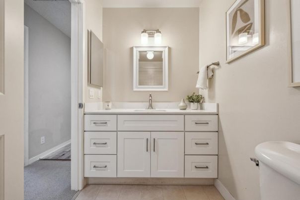 Bathroom, Dual Sink Vanities, Interior