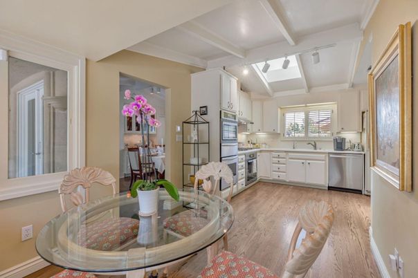 Dining room, Interior, Kitchen, Stainless Steel Appliances, Wood Texture Flooring