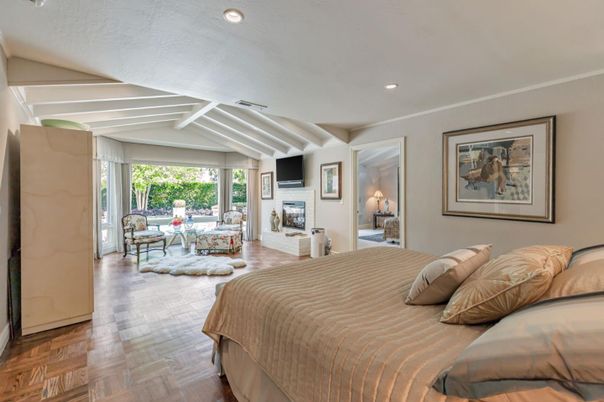 Bedroom, Fireplace, Interior, Recessed Lighting, Wood Texture Flooring