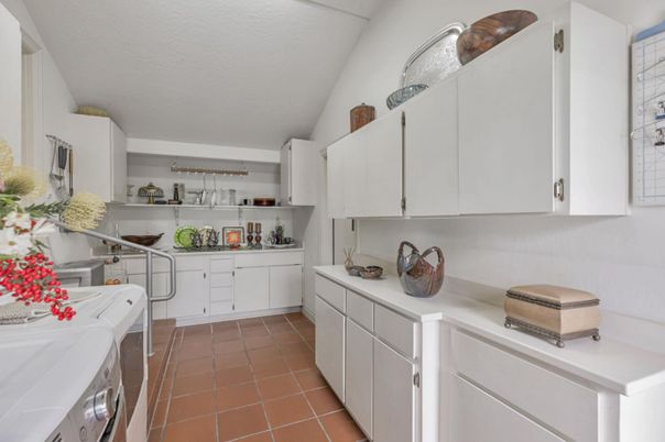 Interior, Kitchen, Washer