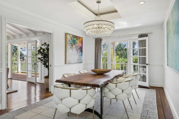 Chandelier, Dining room, Interior, Recessed Lighting, Wood Texture Flooring