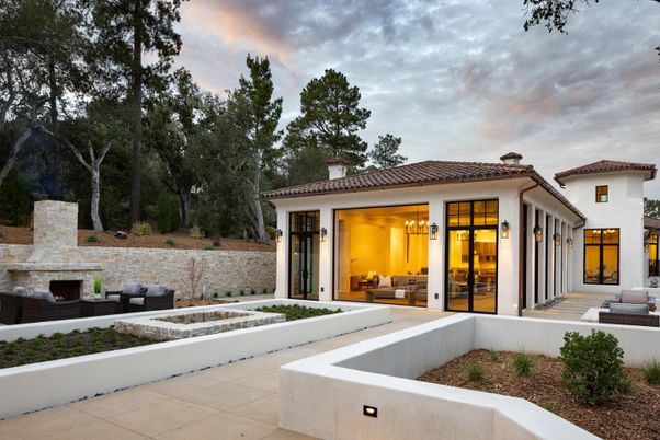 Exterior, Fireplace
