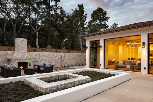 Exterior, Fireplace