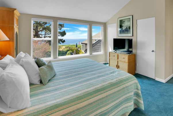 Bedroom, Interior, Water