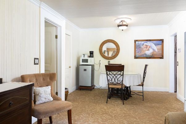 Dining room, Interior