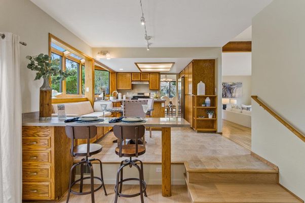 Dining room, Interior, Kitchen, Pendant Lights, Wood Texture Flooring