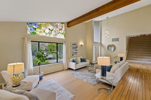 Interior, Living room, Pendant Lights, Wooden Beams, Wood Texture Flooring