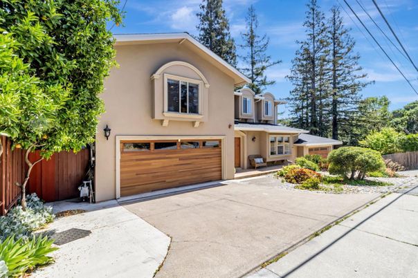 Attached, Exterior, Facade, Mediterranean