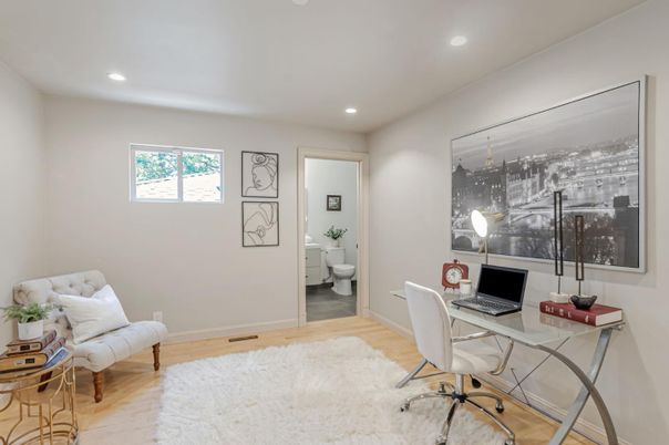 Bathroom, Home Office, Interior, Recessed Lighting, Wood Texture Flooring