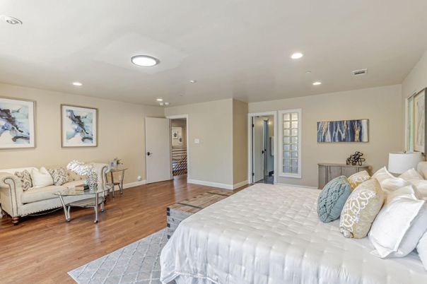 Bedroom, Interior, Recessed Lighting, Wood Texture Flooring