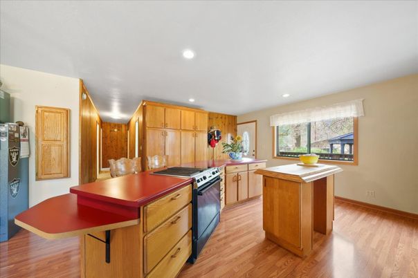 Interior, Kitchen, Recessed Lighting, Wood Texture Flooring