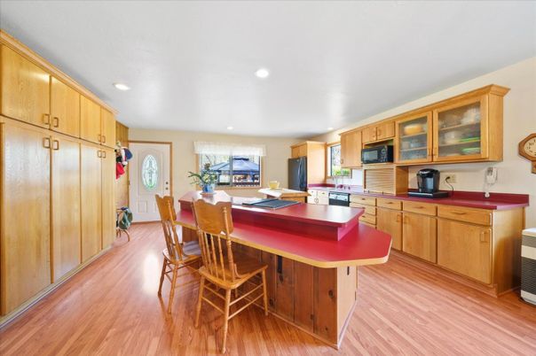Dining room, Interior, Kitchen, Recessed Lighting, Wood Texture Flooring