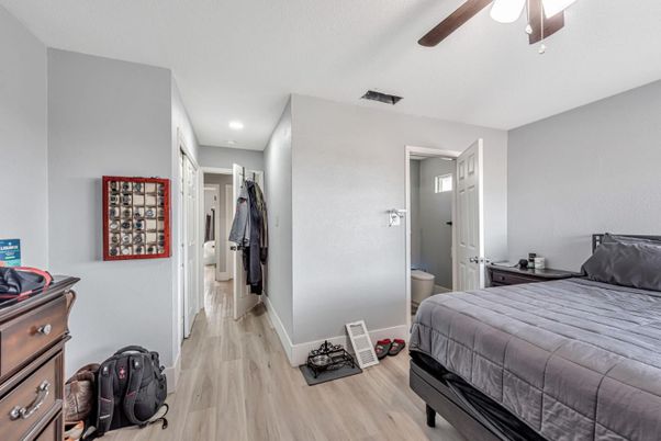 Bathroom, Bedroom, Interior, Recessed Lighting, Wood Texture Flooring