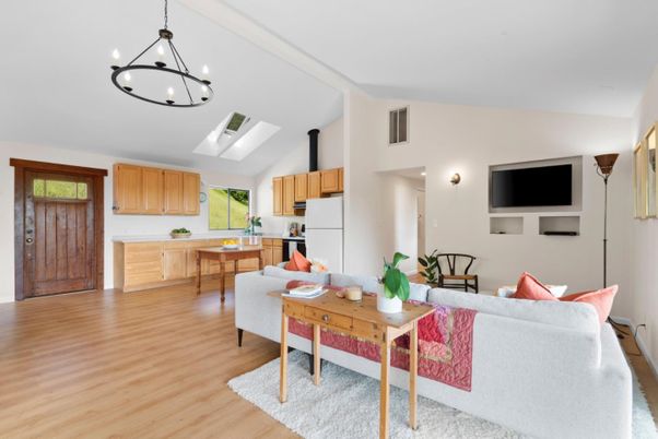 Interior, Kitchen, Living room, Pendant Lights, Wood Texture Flooring