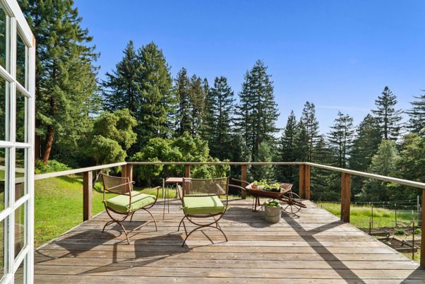 Exterior, Wood Texture Flooring