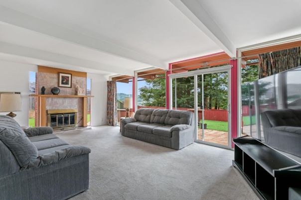 Fireplace, Interior, Living room