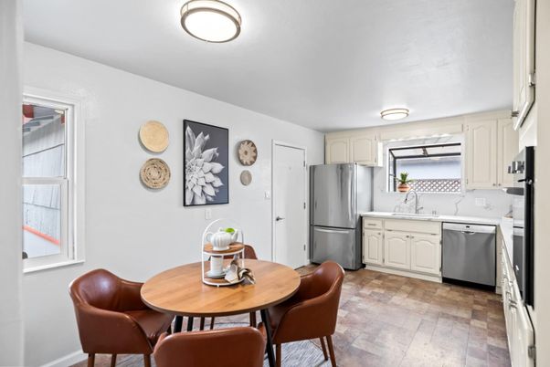 Dining room, Interior, Kitchen, Stainless Steel Appliances
