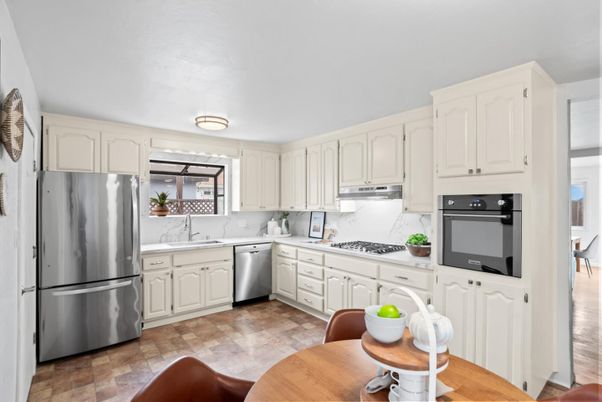 Interior, Kitchen, Stainless Steel Appliances