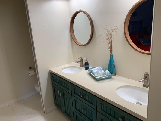 Bathroom, Dual Sink Vanities, Interior