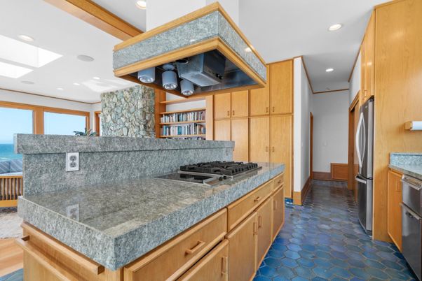 Interior, Kitchen, Recessed Lighting, Stainless Steel Appliances, Water