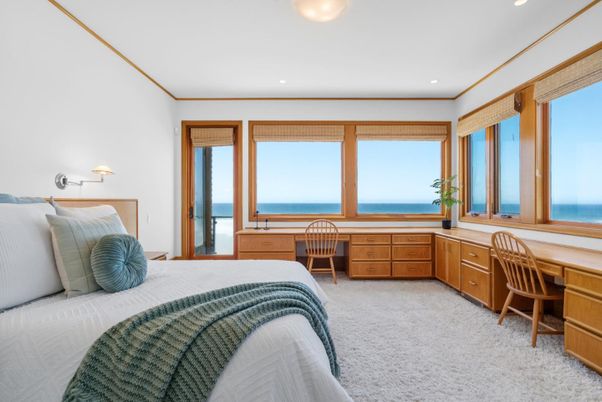 Bedroom, Home Office, Interior, Recessed Lighting, Water