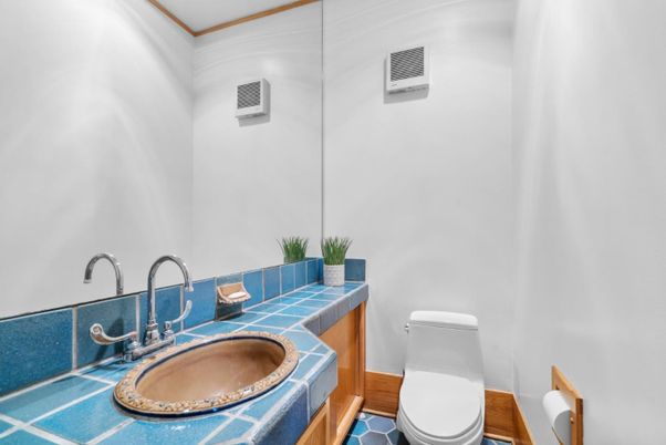 Bathroom, Interior, Tile Countertops