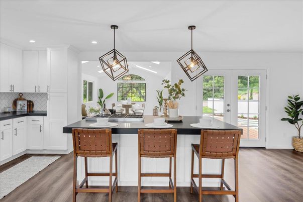 Dining room, Interior, Kitchen, Pendant Lights, Recessed Lighting, Wood Texture Flooring